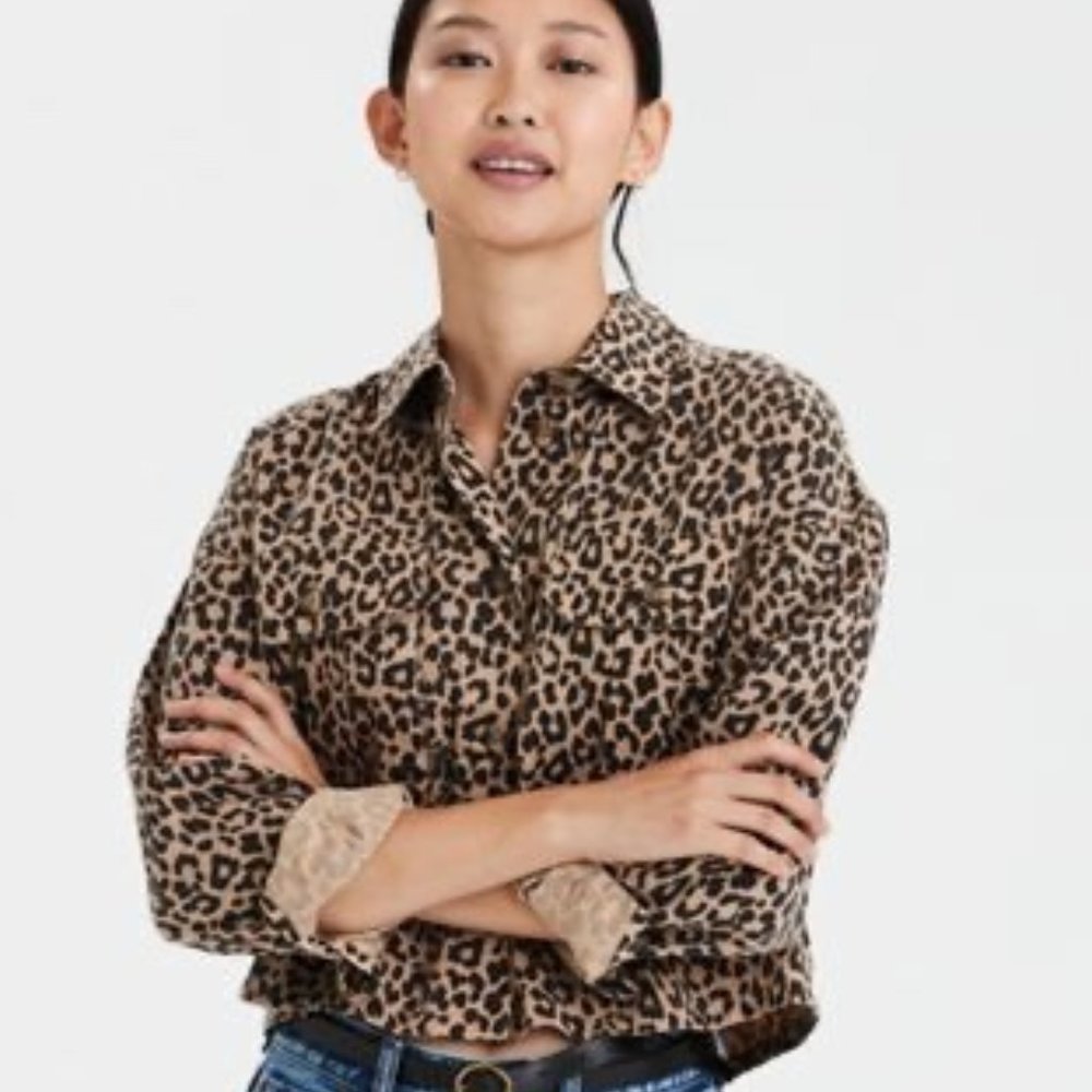 American Eagle Leopard Cropped Button Down Jacket